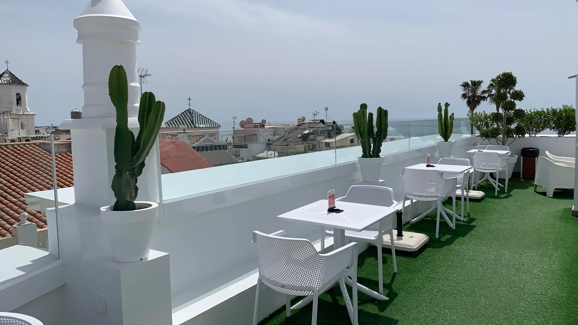 Hotel Plaza Cavana Nerja 3*,