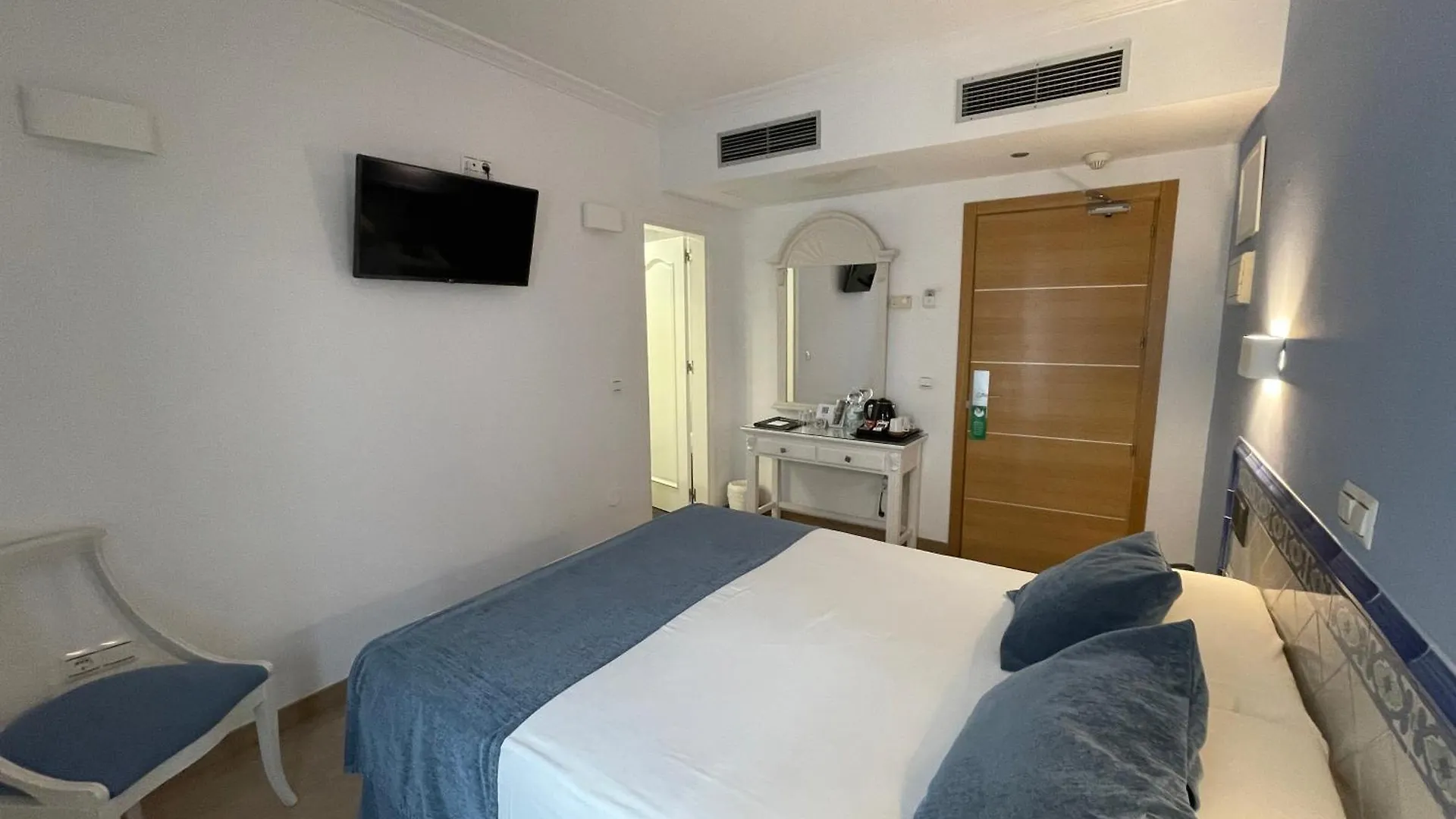 Hotel Plaza Cavana Nerja Spain