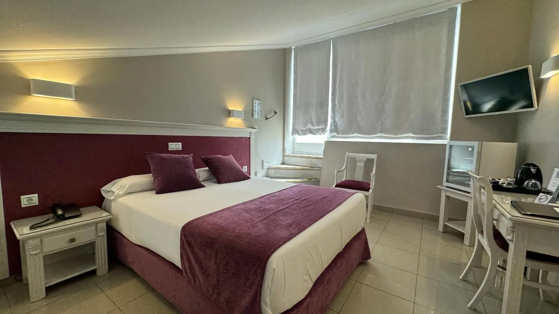 Hotel Plaza Cavana Nerja