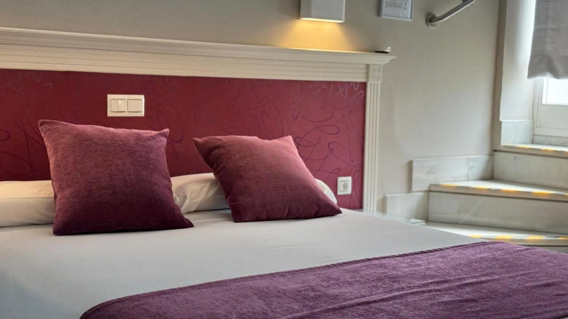 Hotel Plaza Cavana Nerja 3*,  Spain