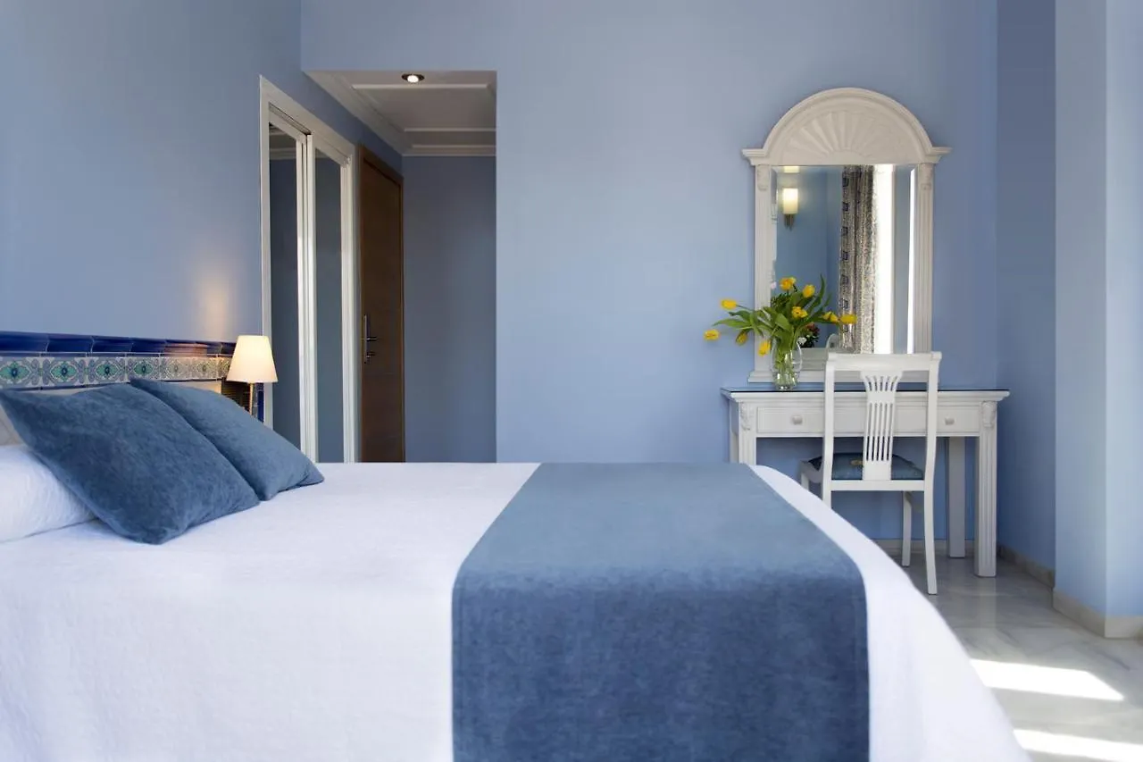 Hotel Plaza Cavana Nerja
