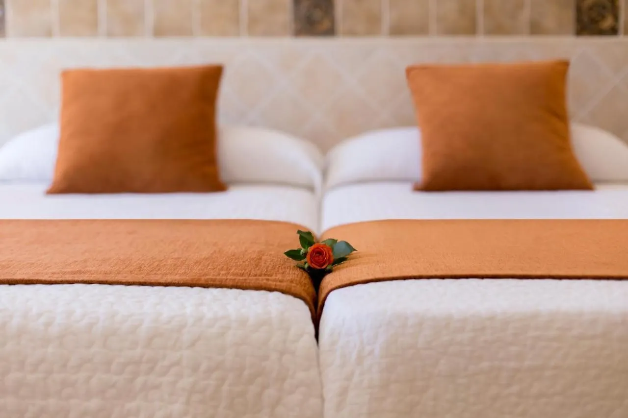Hotel Plaza Cavana Nerja