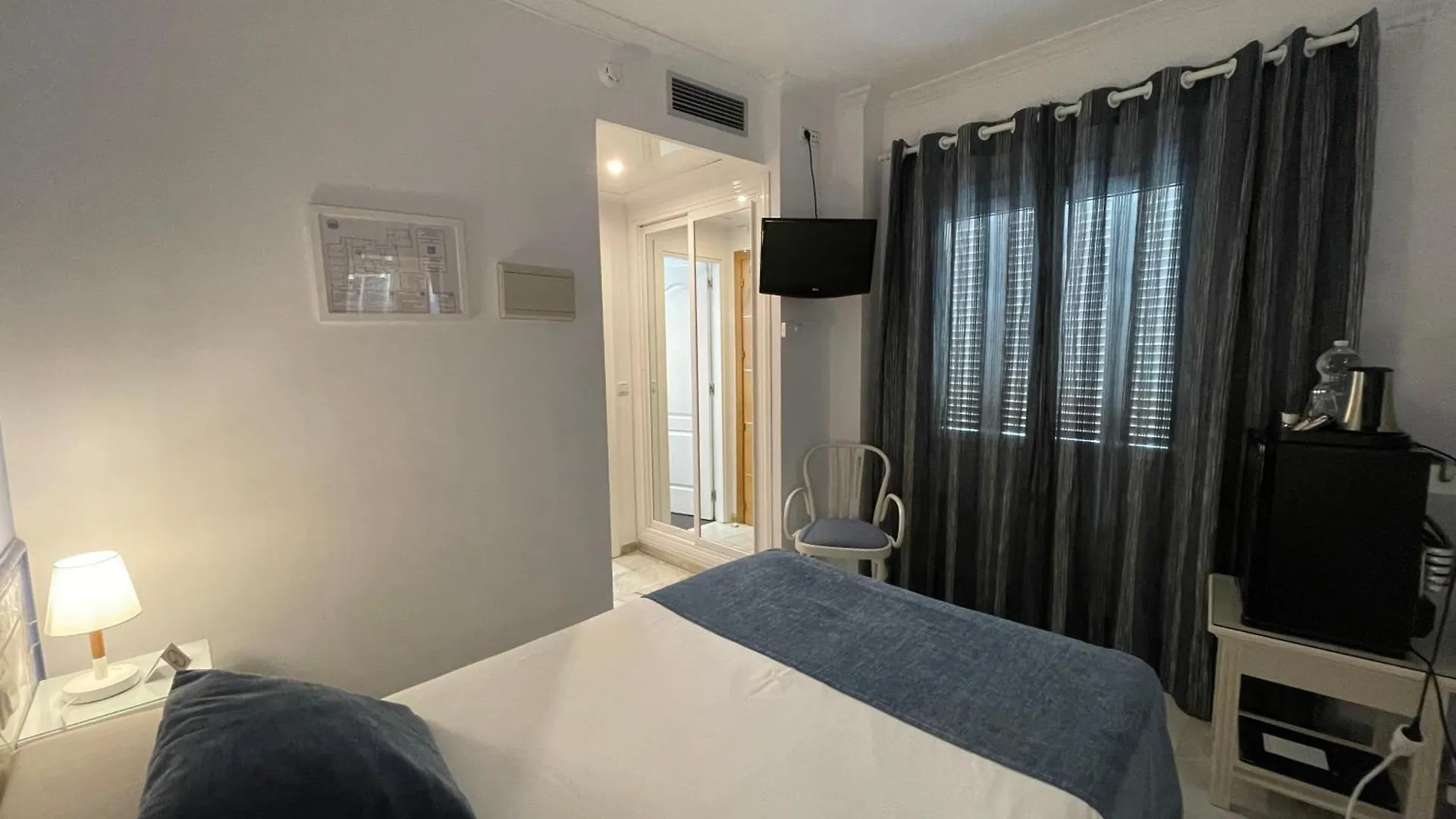 ***  Hotel Plaza Cavana Nerja España