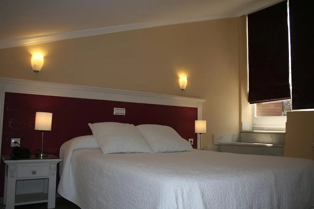 Hotel Plaza Cavana Nerja